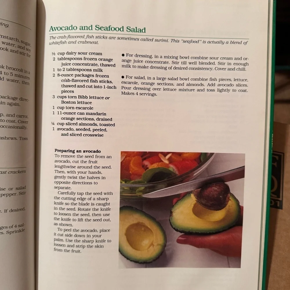 Vintage Better Homes & Gardens Make-A-Meal Salads Cookbook